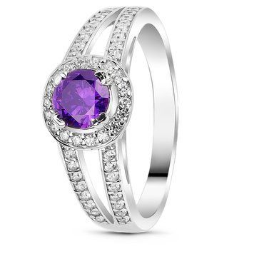 Серебряное кольцо с фиолетовым фианитом Сабина, 17, 52.8, 1.95