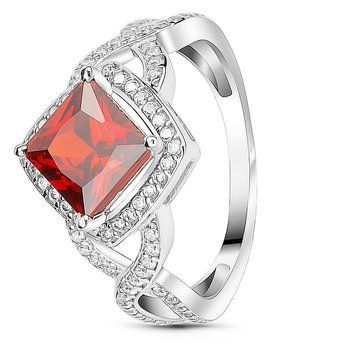 Серебряное кольцо с красным фианитом Марс, 16, 50.3, 3.19