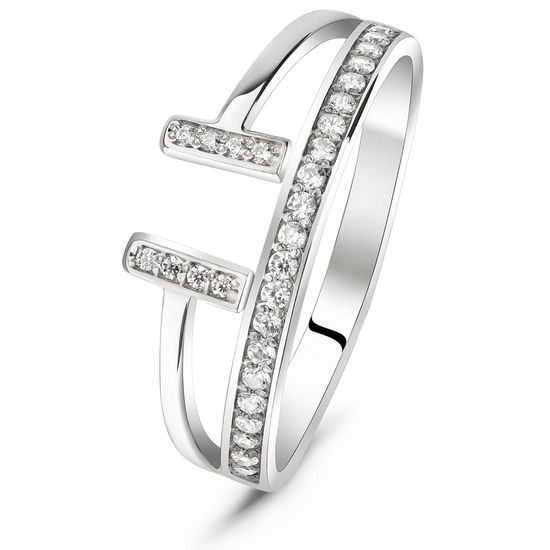 Серебряное кольцо с фианитами Ruvas fashion, 1.87