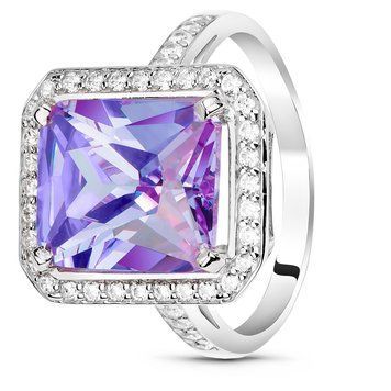 Серебряное кольцо с фиолетовым фианитом Байкал, 17, 52.8, 5.28