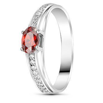Серебряное кольцо с красным фианитом Связь, 16, 50.3, 1.90