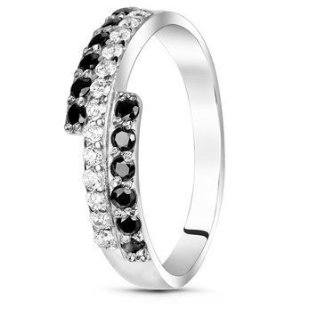 Серебряное кольцо с черным фианитом Ива, 16, 50.3, 1.80