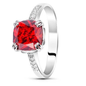 Серебряное кольцо с красным фианитом Мадонна, 16.5, 51.5, 3.35