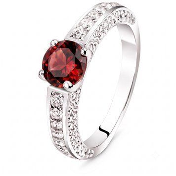 Серебряное кольцо с красным фианитом Итака, 16, 50.3, 4.16