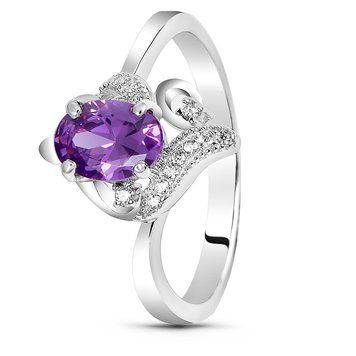 Серебряное кольцо с фиолетовым фианитом Амина, 16, 50.3, 2.59