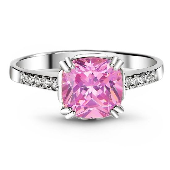 Серебряное кольцо с розовым фианитом Мадонна, 3.35